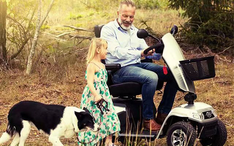 Choosing the Best Mobility Scooter for the Elderly